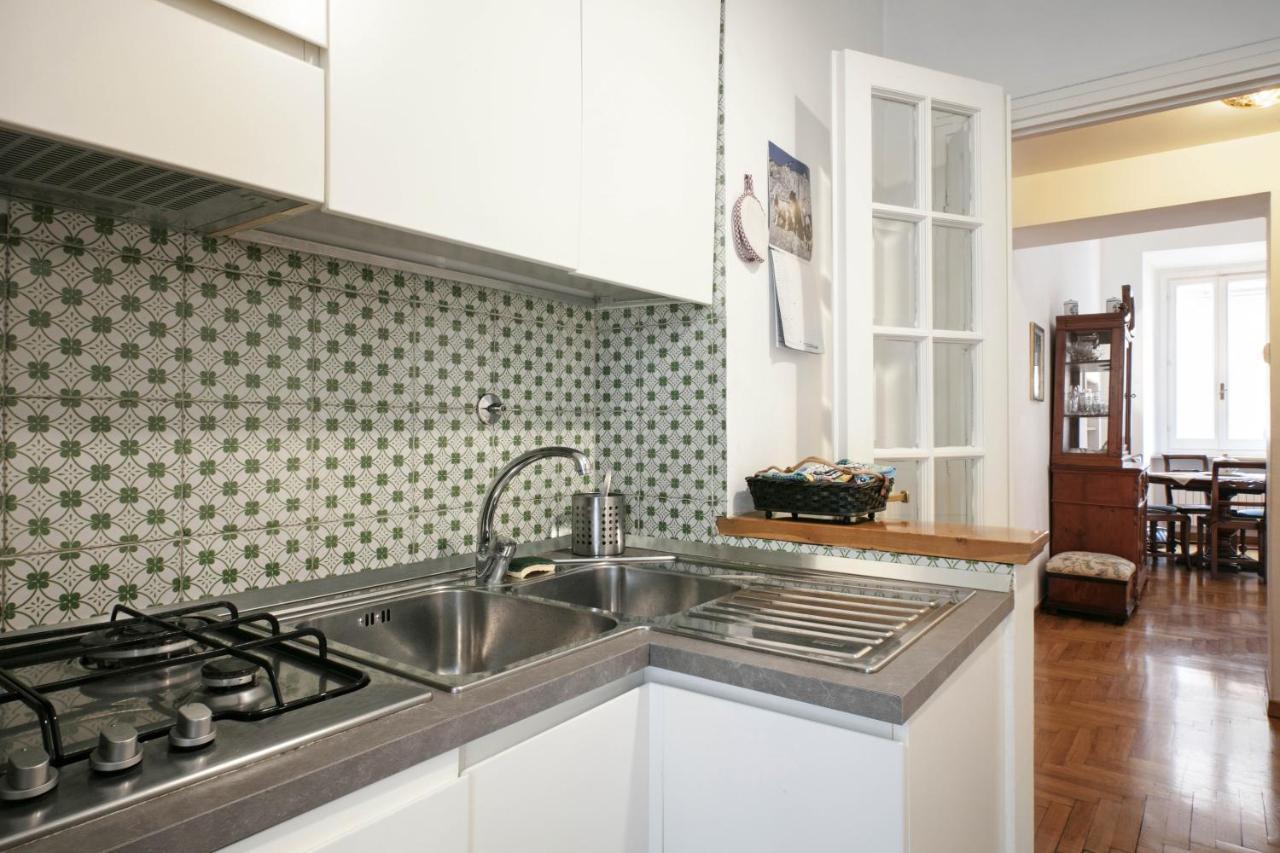 Trevi Fountain Apartment Roma Esterno foto